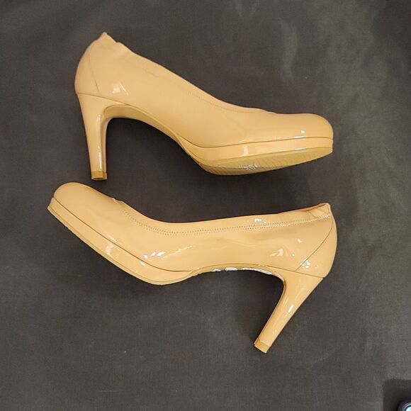 BRAND NEW STUART WEITZMAN RANIA PLATFORM PUMP - Picture 7 of 14